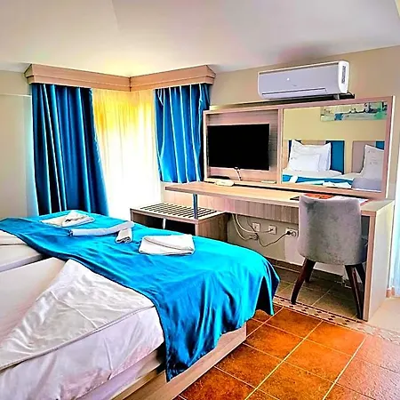 Hotel Montebay Perla
